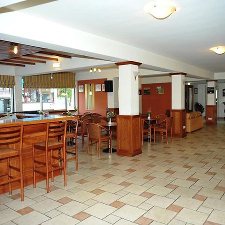 Ekali Hotel Kakopetriá Extérieur photo