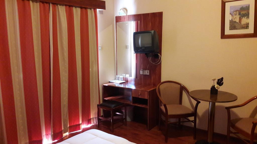 Ekali Hotel Kakopetriá Extérieur photo